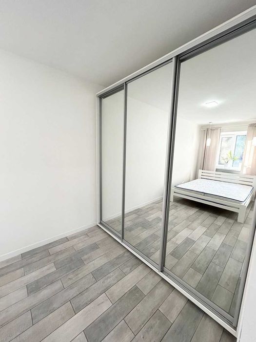 Оренда 2-к квартири на вул. Олени Теліги