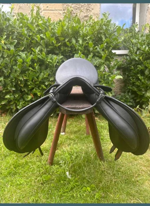 Siodło Wintec 2000 All Purpose – 17"