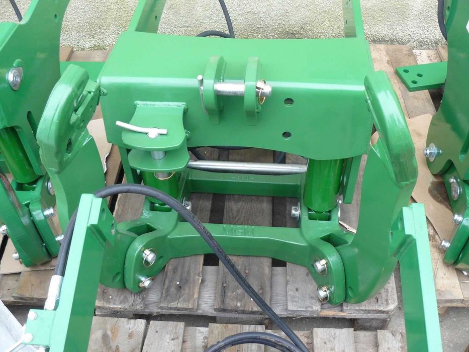 Фронтальна навіска на трактор John Deere 6125 М/R