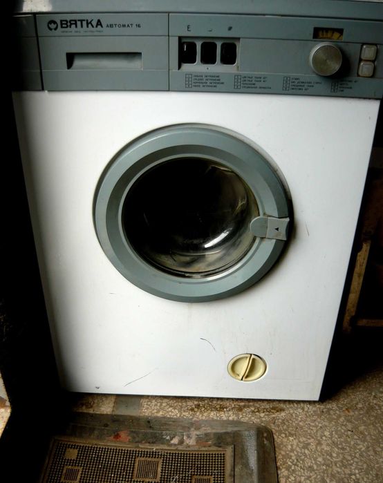 Продам стиральную машину "Вятка автомат-16" на запчасти.