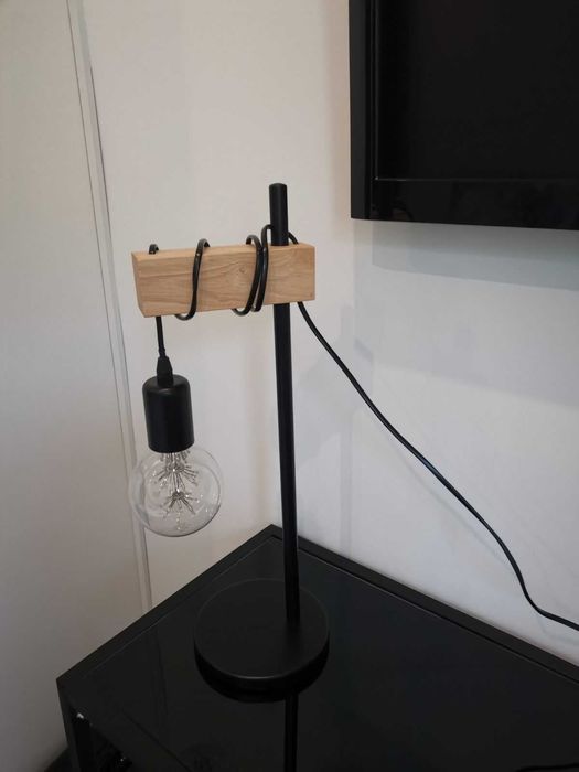 Lampka nocna razem z żarówką