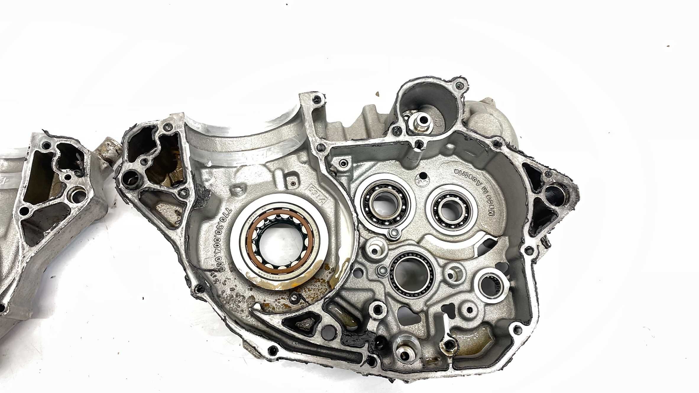 Ktm 250 sxf 04do11 Kartery blok połówki bypass ok Części
