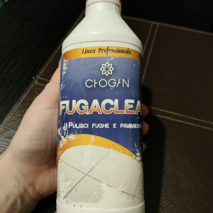 Preparat do czyszczenia fug