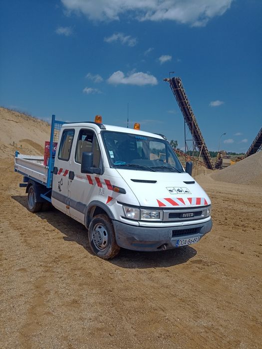 Ziemia humus suchy beton piasek żwir kruszywa