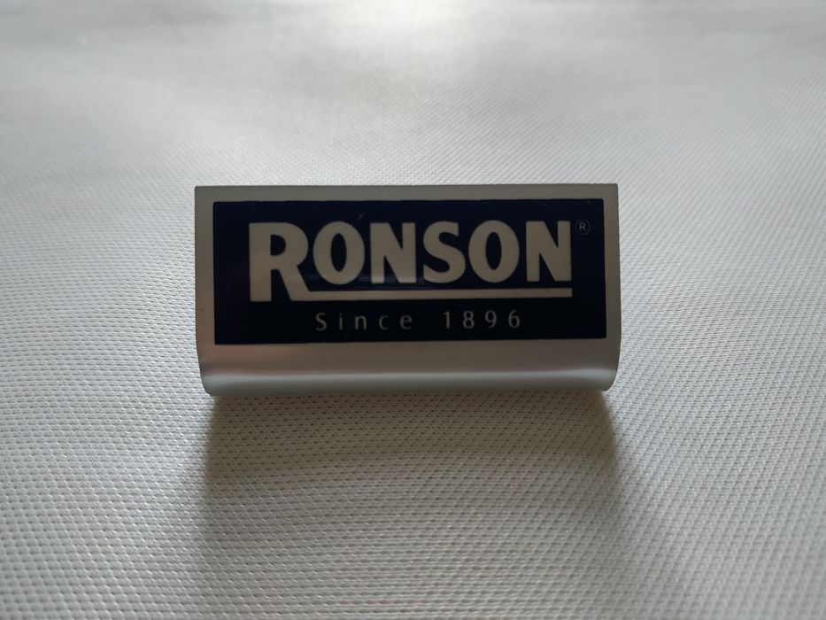 Ronson pequeno expositor antigo de Montra