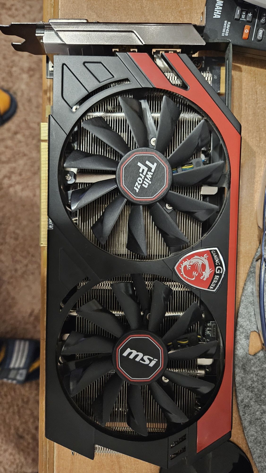 Msi r9 270x 2gb uszkodzony