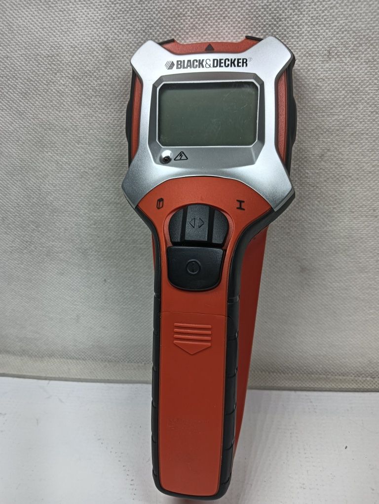 Detektor profili / skaner ścian Black&Decker BDS303