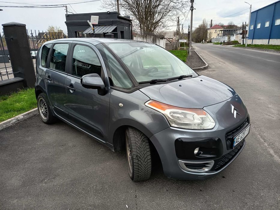 Продам Citroen Picasso 2011, 1.6