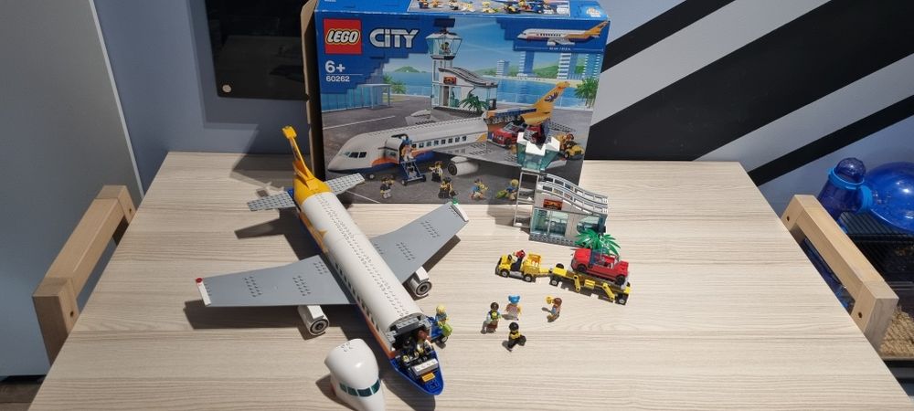 Lego 60262 Samolot pasażerski