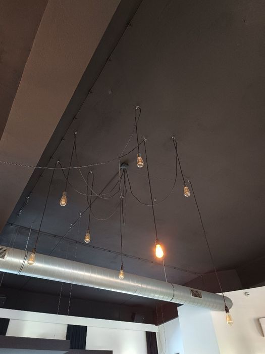 Lampy wiszące w stylu pająk. 10 ramion. Żarówki w komplecie.