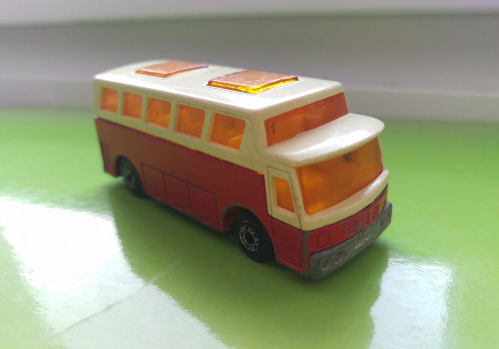 Resorak MATCHBOX Airport Coach 1977r kolekcja