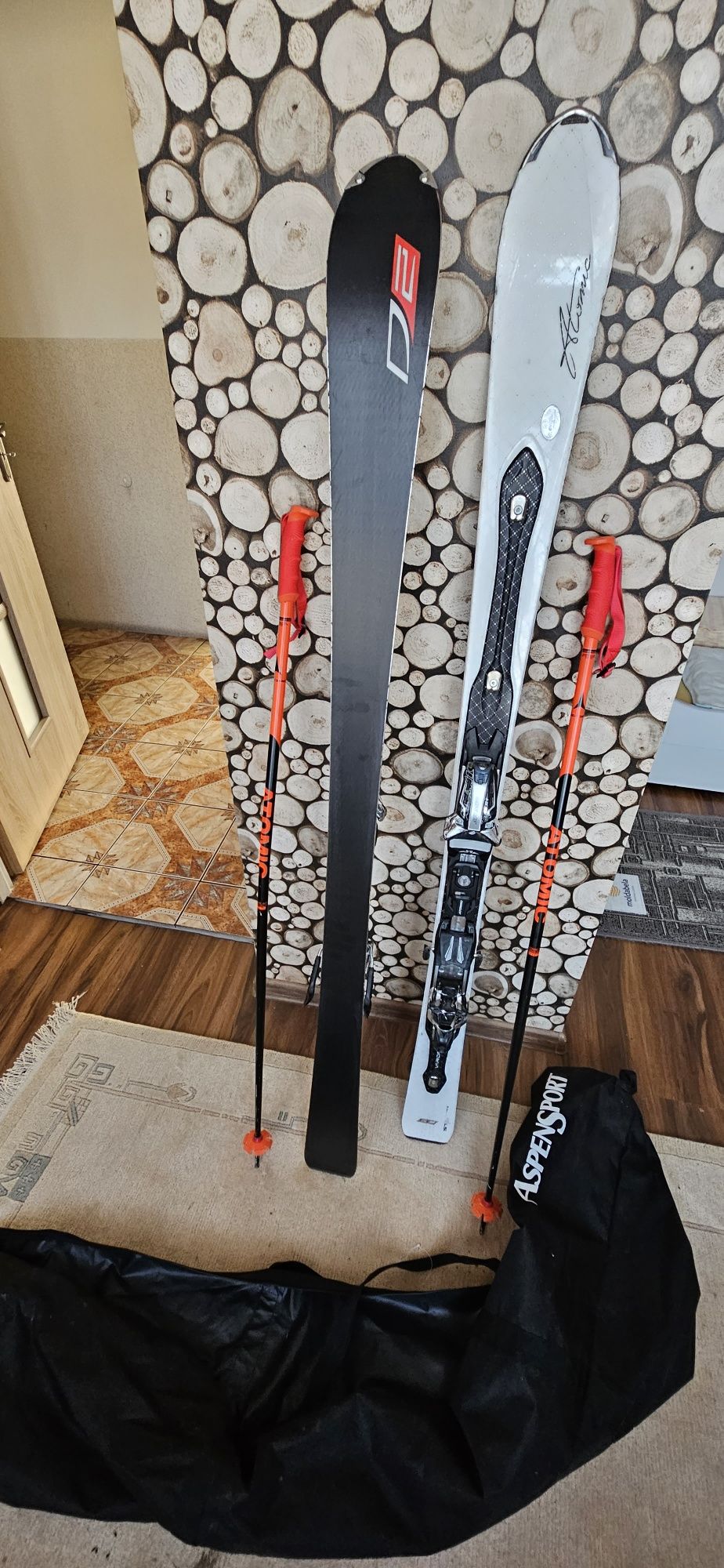 Narty plus kijki i torba