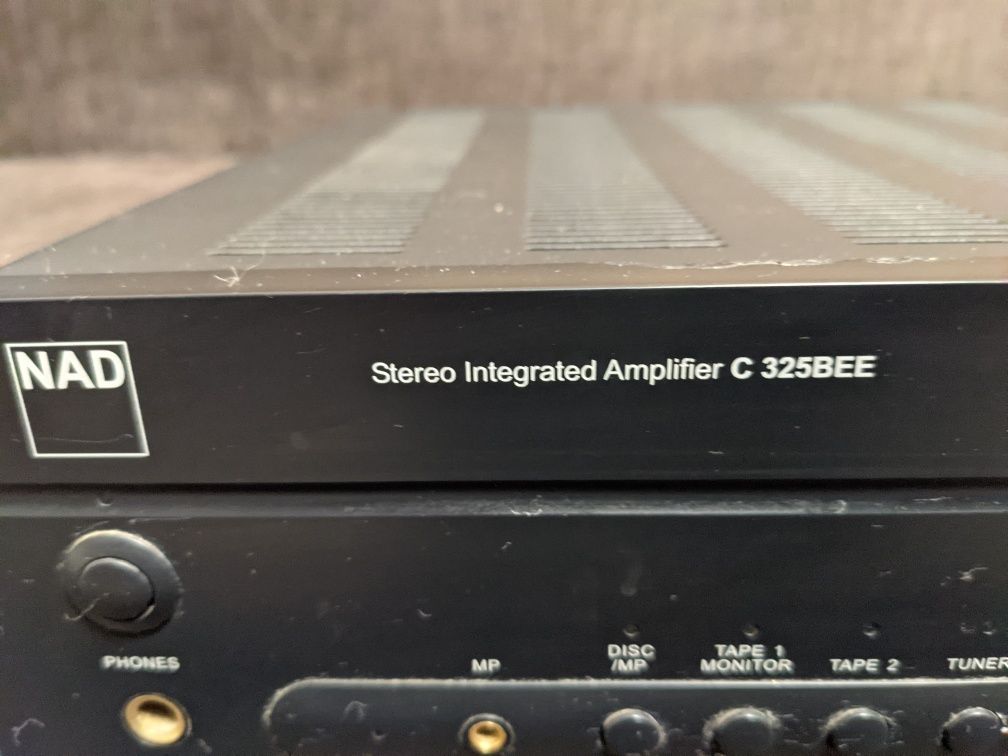 Підсилювач NAD C325BEE