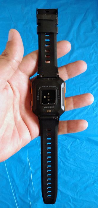 Smartwatch Blackview C20 Pro novo.