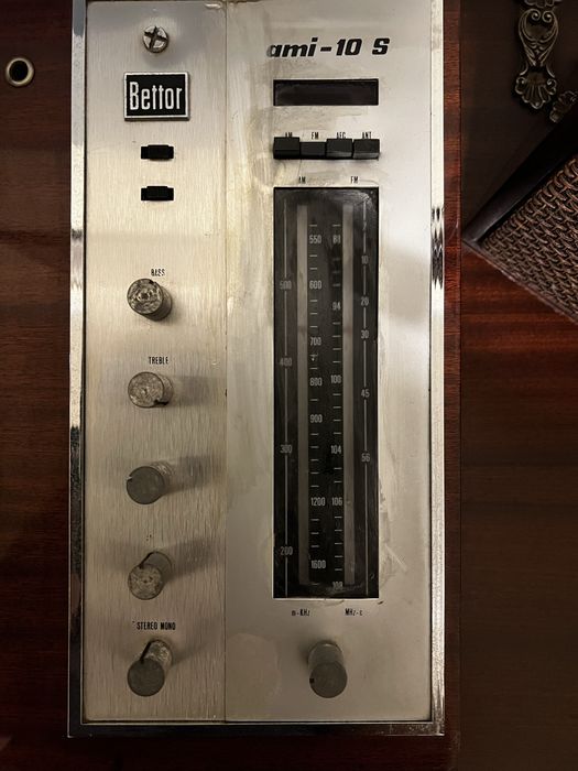 Gira-discos vintage marca DUAL