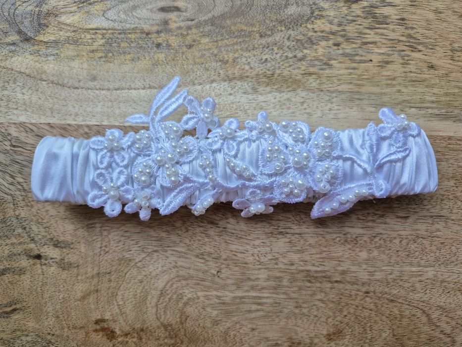 Весільна підв'язка для нареченої