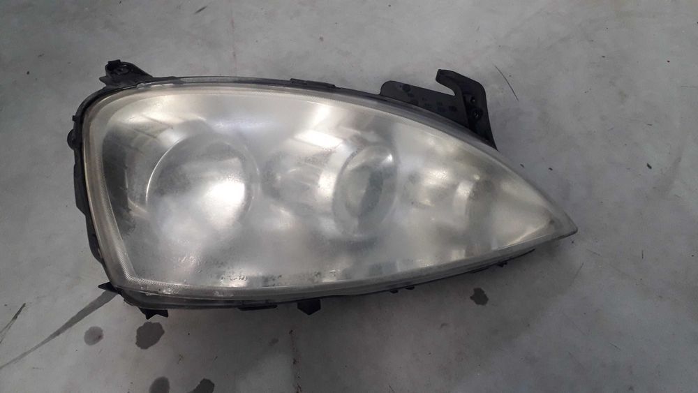 Faróis Opel Corsa C