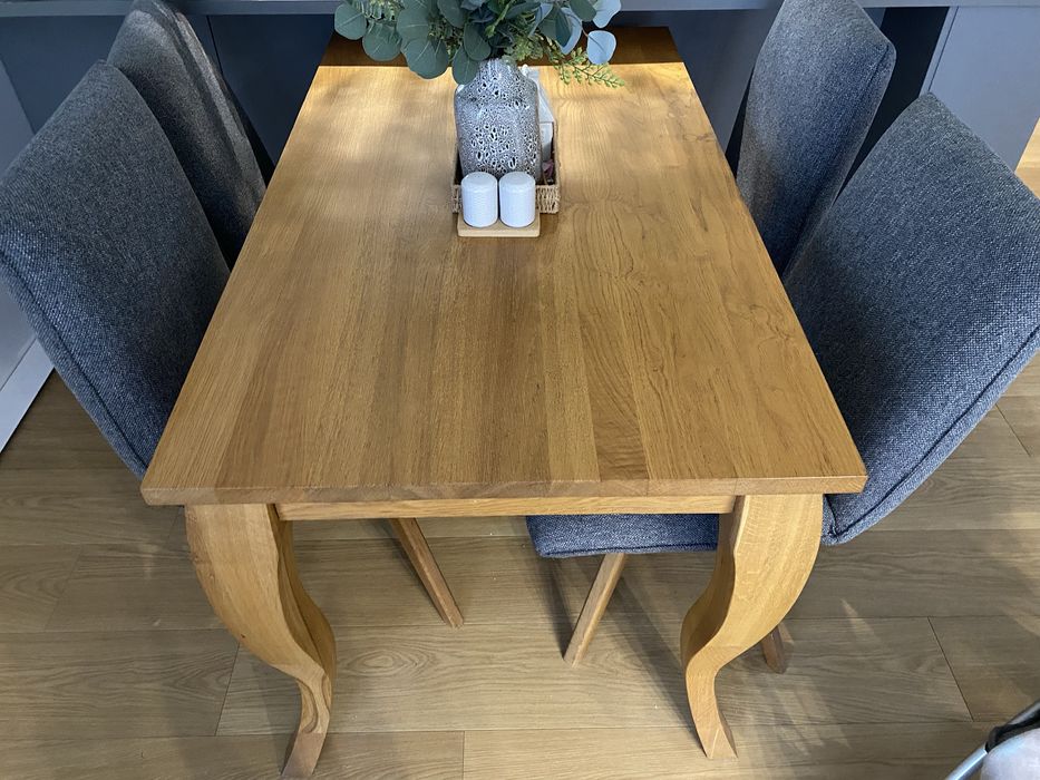 Stół dębowy z litego drewna