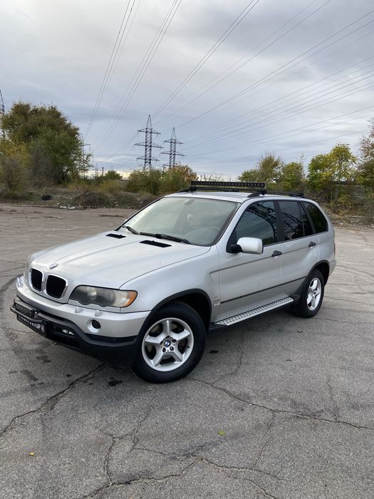 Продам BMW X5 E53