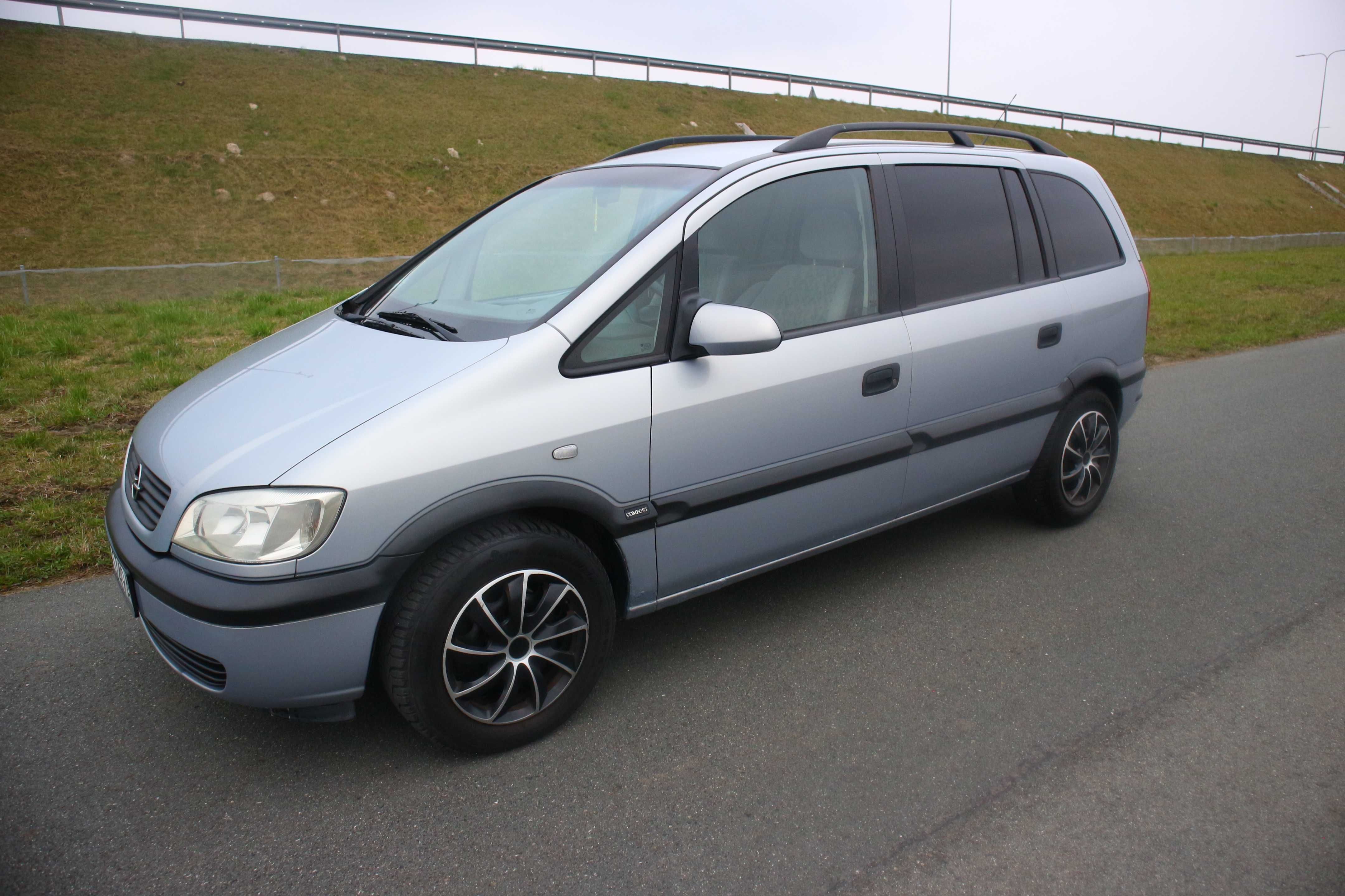 Opel Zafira Zarejestrowana 7 osób Benzyna