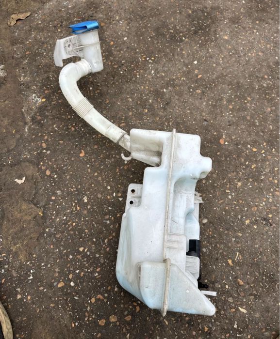 Бачок Омывателя Расширительный VW Jetta 2011-2017