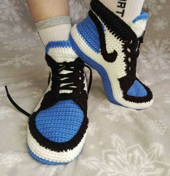 szydełkowane sneakersy. Buty do domu. Rozmiar ok 38-39