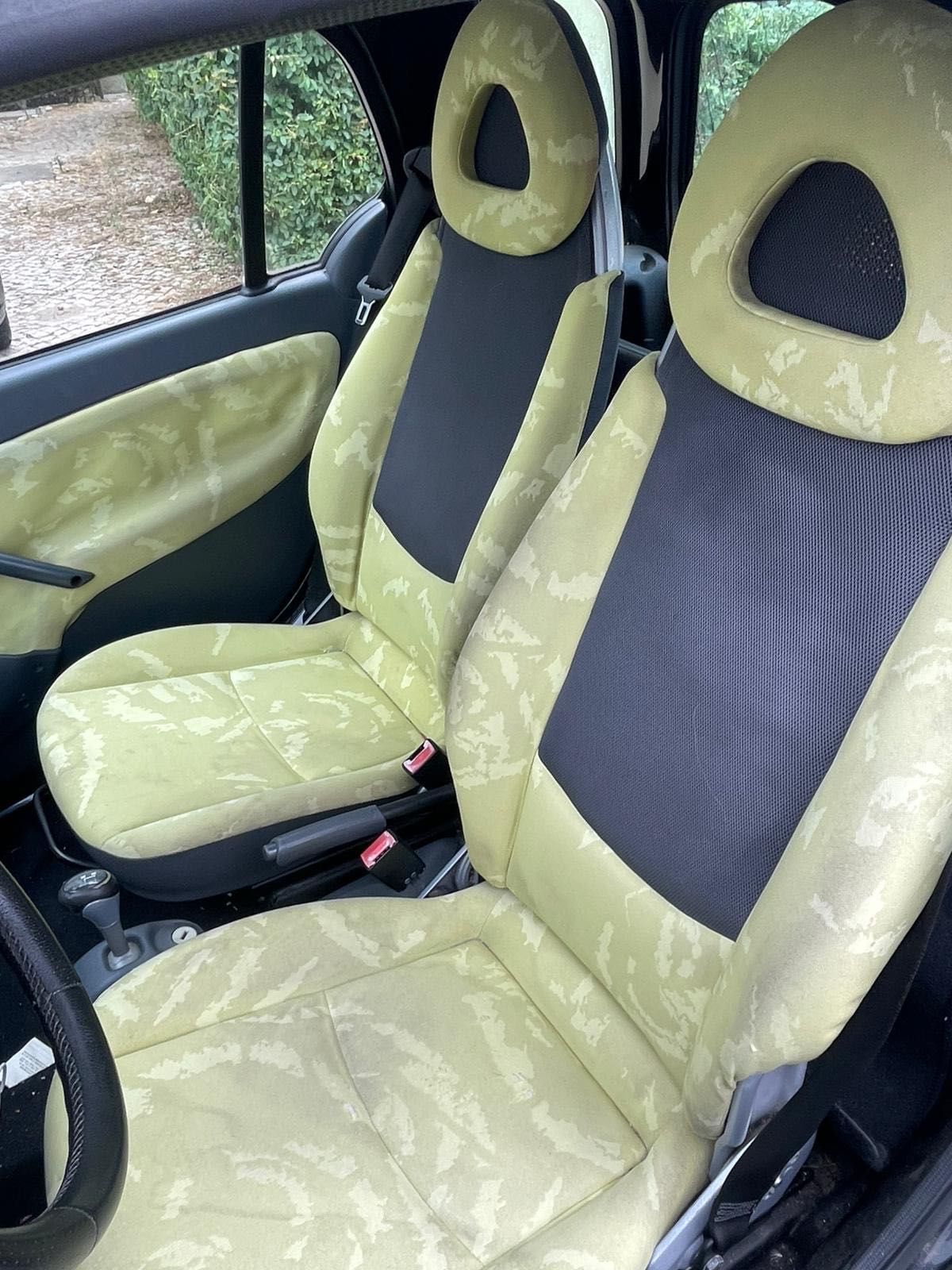 Vende-se Smart 2001 – econômico, urbano e em ótimo estado!