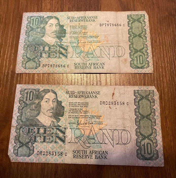 Duas notas de dez rands sul-africanos