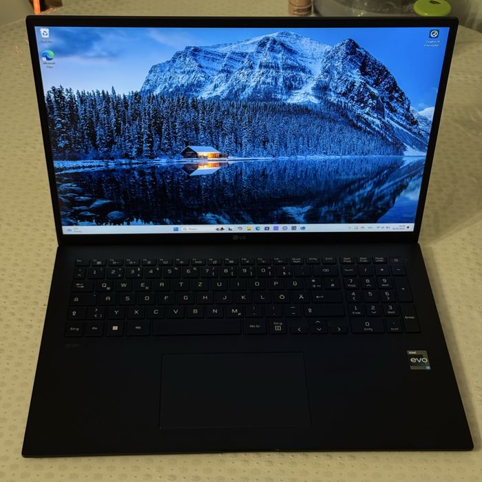 Продам ноутбук gram игровой