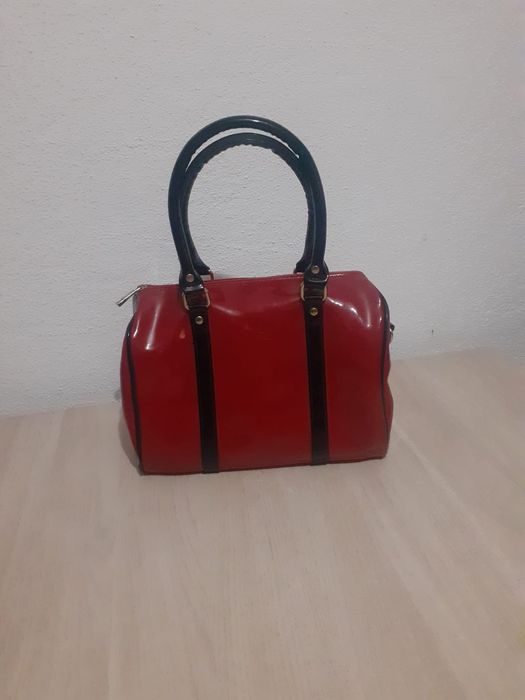 Mala de Couro Vermelha