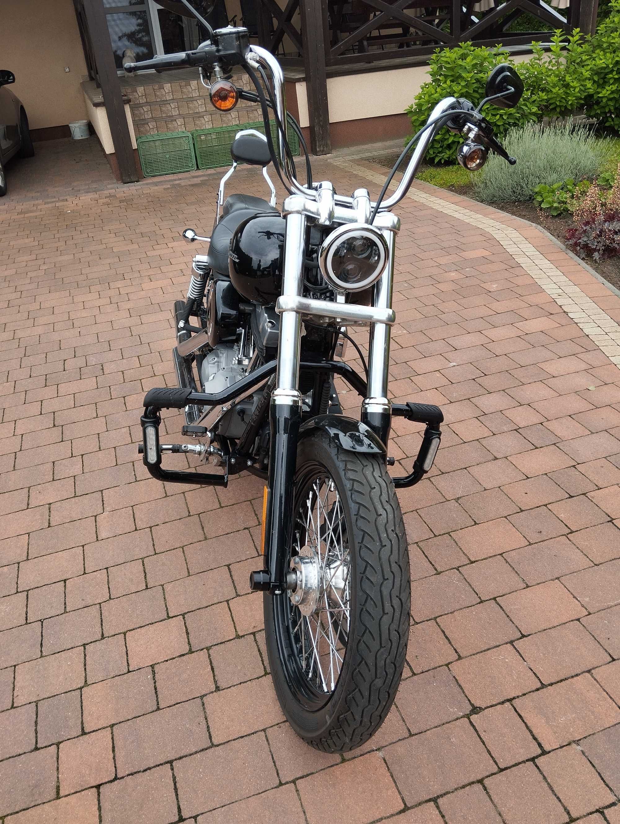 Harley-Davidson Dyna Street Bob FXDB