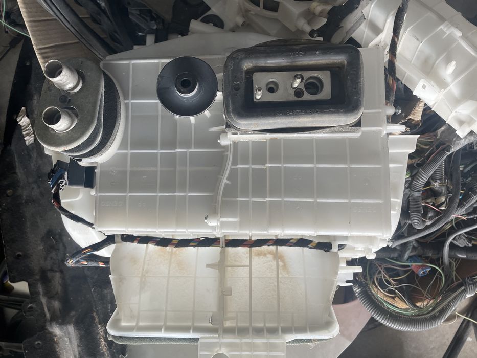 Мотор вентилятор радиатор пачки Citroen Berlingo Peugeot Parner