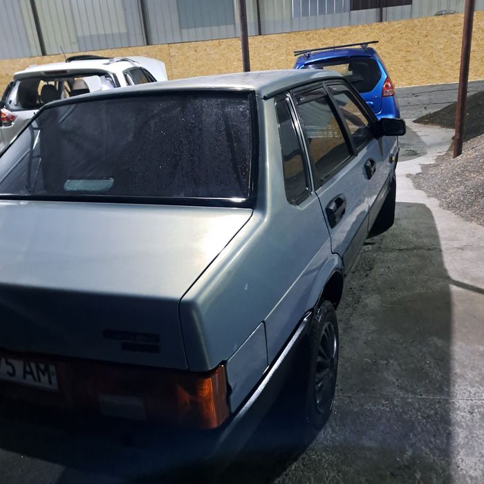 Ваз21099 2002 рік інжектор.