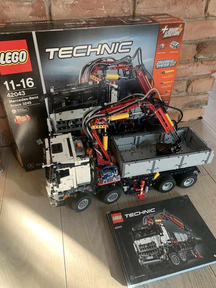 Klocki Lego Technics 42043 Mrecedes Benz Arocs 3245