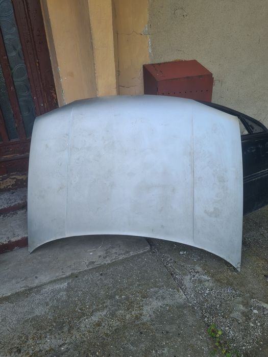 Przednia Maska golf 4