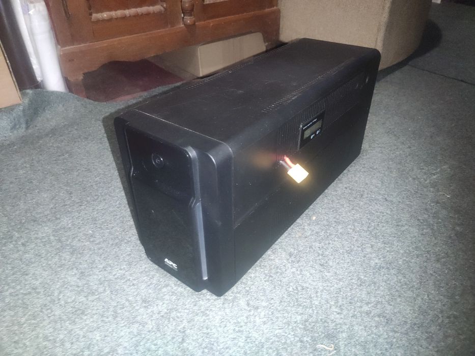 ДБЖ APC на 1200w, під 6S LiOn батареї