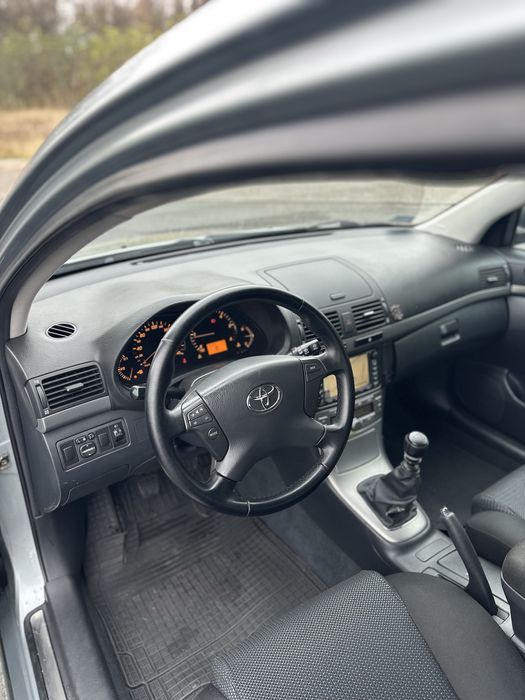 Toyota Avensis*Liftback*2008r*Niski przebieg*Bogate wyposazenie