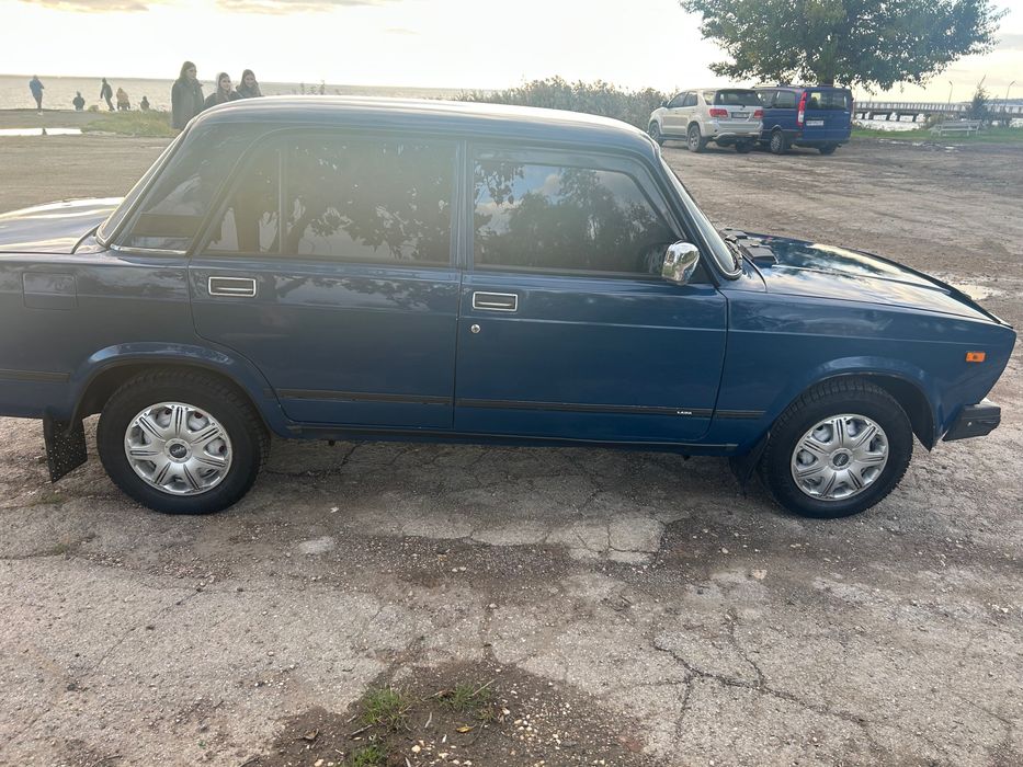 Автомобильбіль ВАЗ 2107