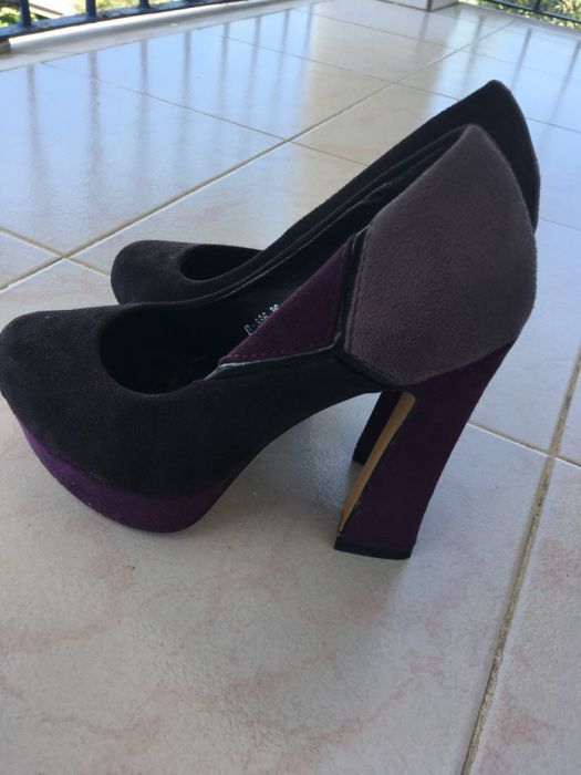Sapatos altos de camurça 36
