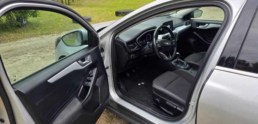 Ford Focus Ford Focus MK4 1.5 EcoBlue M6 Trend Edition 5W Salon Polska