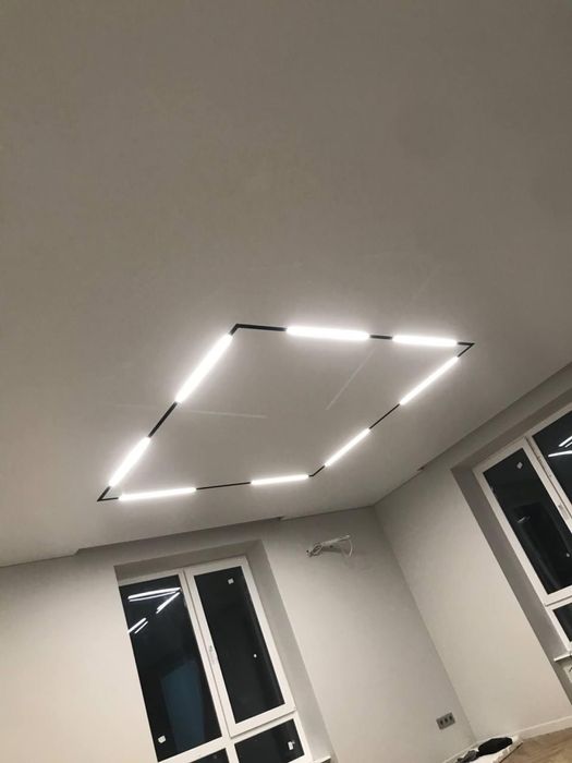 Натяжные потолки от 150 грн/м2 люстра в Подарок