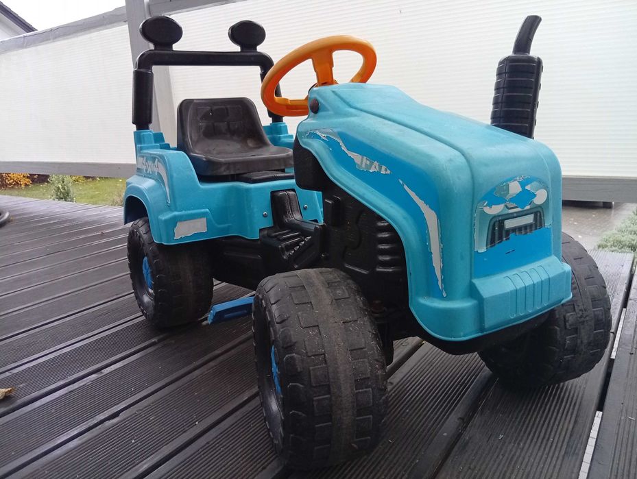 Traktor na pedały dla dzieci mega duży