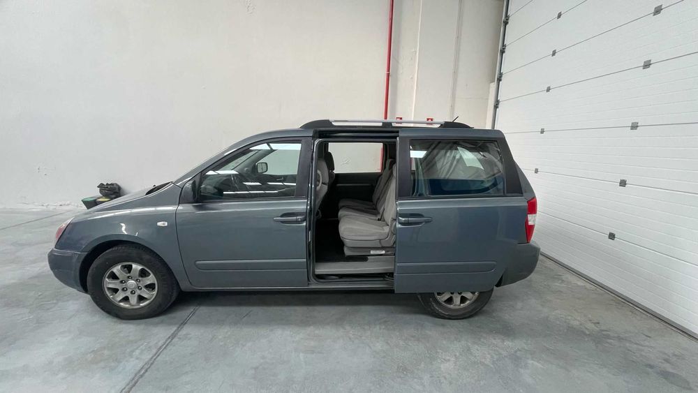 Kia Carnival 2008