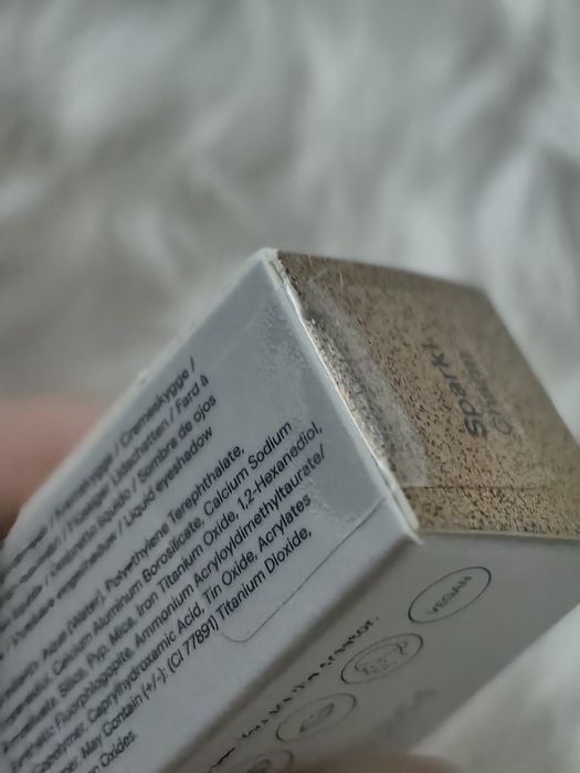 LH Cosmetics Sparkl Charm – Cień/Topper w Płynie – Złoty – 3.3 ml
