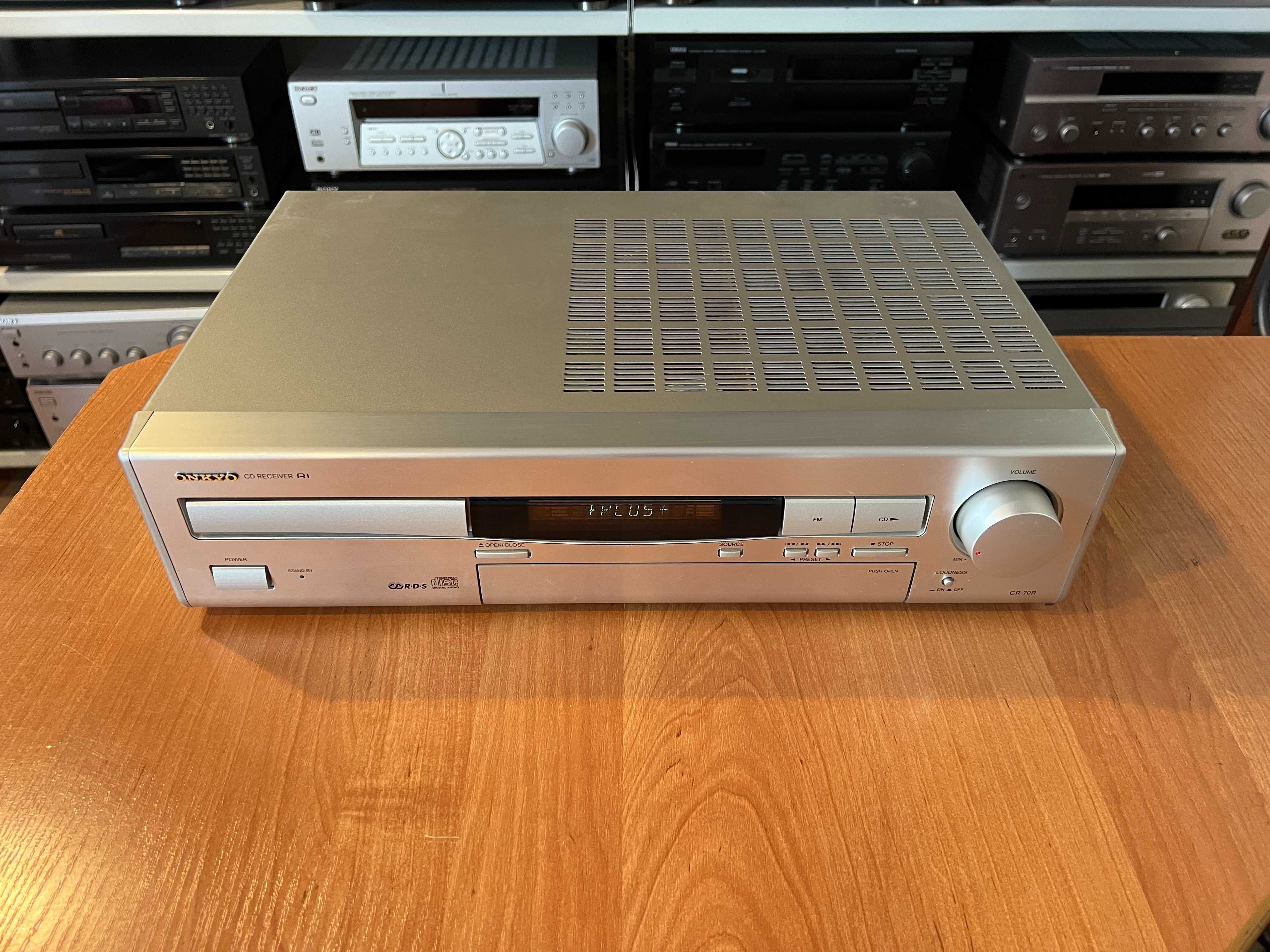 Amplituner Onkyo CR-70 z odtwarzaczem CD, Audio Room