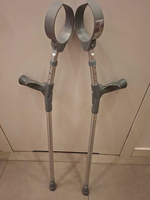 Kule łokciowe ergonomiczne z otwartą obejmą ARmedical AR-025