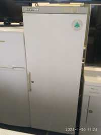 холодильник Liebherr.