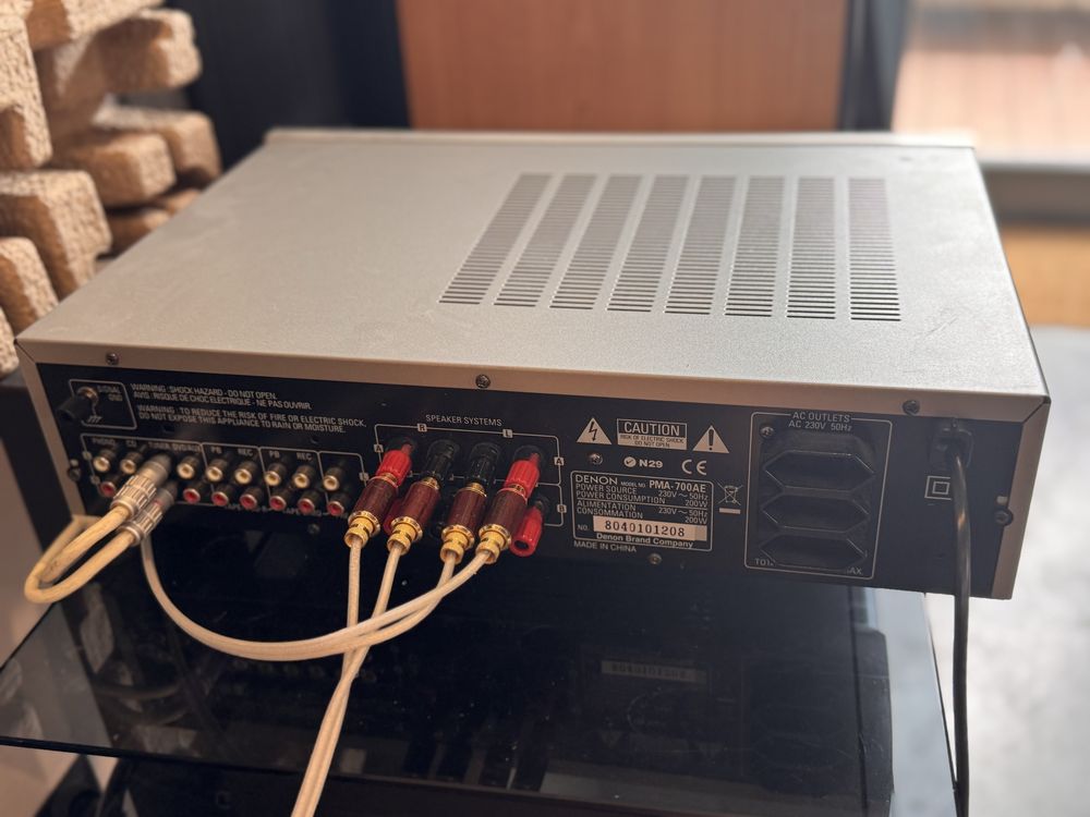 Wzmacniacz stereo Denon PMA-700ae