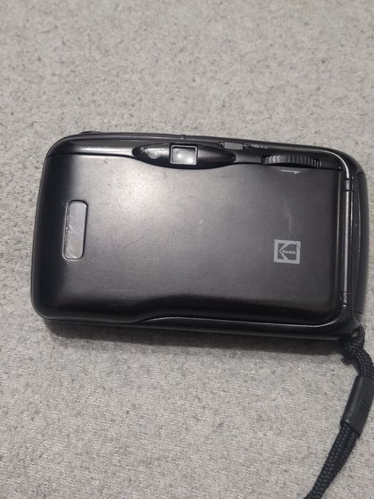 Пленочный фотоапарат.