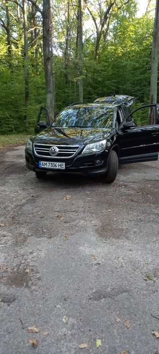Авто Volkswagen Tiguan